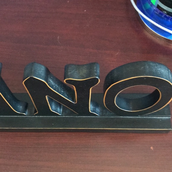 VINO Sign - Picture 3 of 3